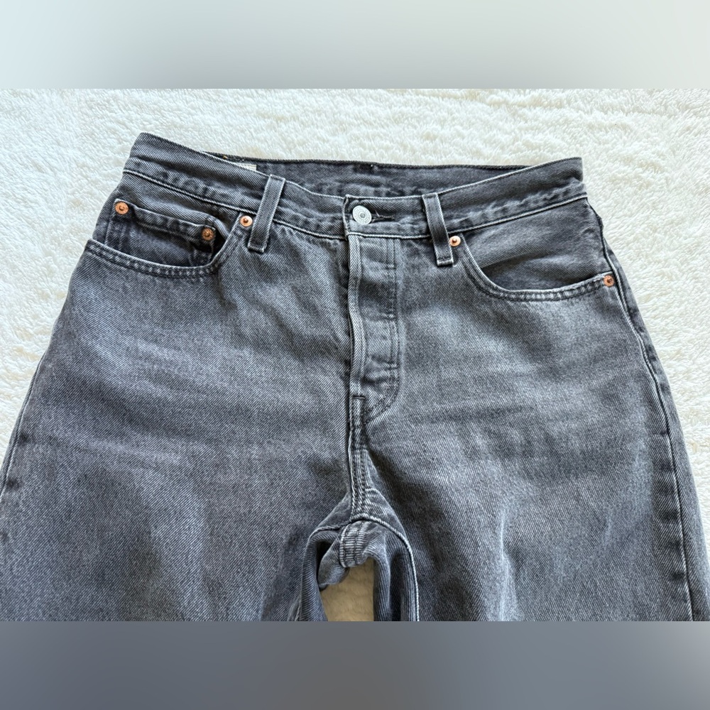Women’s Levi’s 501 90s Premium Jeans 27x30 - Picture 2 of 9